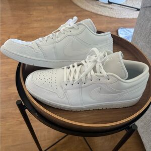 Jordan 1 Low All White